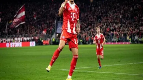 拜仁核心回归！格雷茨卡险失位置后重返核心阵容，国家队表现卓越